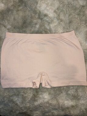 HANES sz SMALL/5 seamless Light Pink Women’s Boyshorts Comfortable panties soft